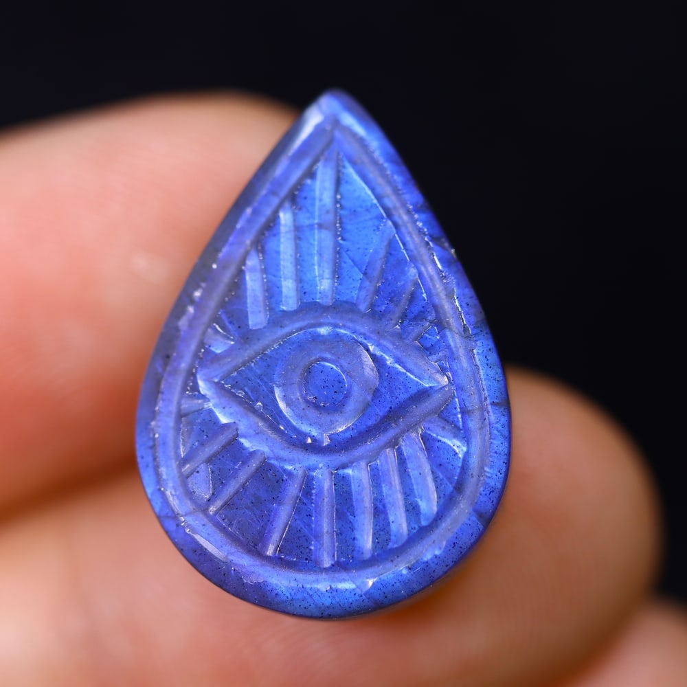 16.25cts Labradorite Evil Eye - Carving: Ksmith Jewels Global Welcome to our auction house, today auction brought to you by Ksmith Jewels Global based in Penang, Malaysia specialize in all kinds of opal and color gemstone both in manufacturi