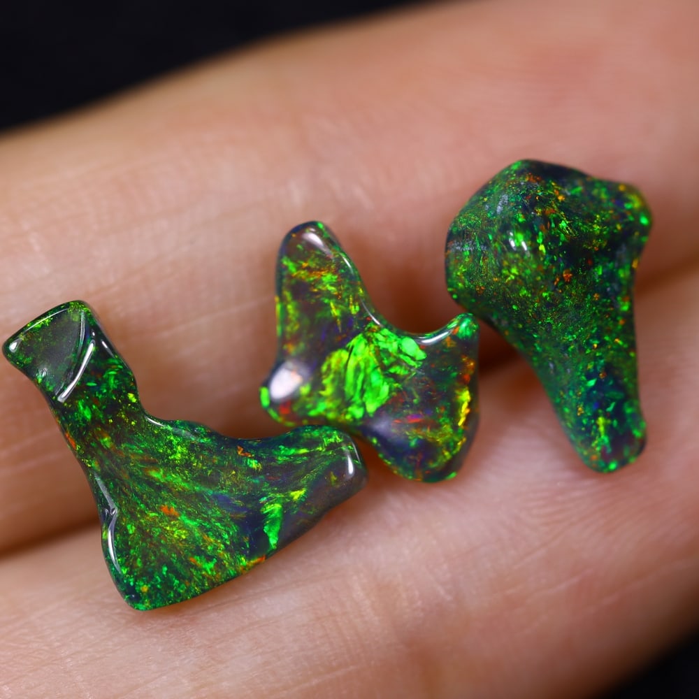 4.05Ct Natural Freeform Black Opal Set - 12x10x4mm - Polished Rough: Ksmith Jewels Global Welcome to our auction house, today auction brought to you by Ksmith Jewels Global based in Penang, Malaysia specialize in all kinds of opal and color gemstone both in manufacturi