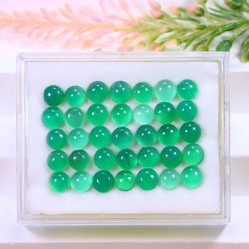 31.82Ct Green Onyx Round Set - 6.0mm Cabochon: Ksmith Jewels Global Welcome to our auction house, today auction brought to you by Ksmith Jewels Global based in Penang, Malaysia specialize in all kinds of opal and color gemstone both in manufacturi
