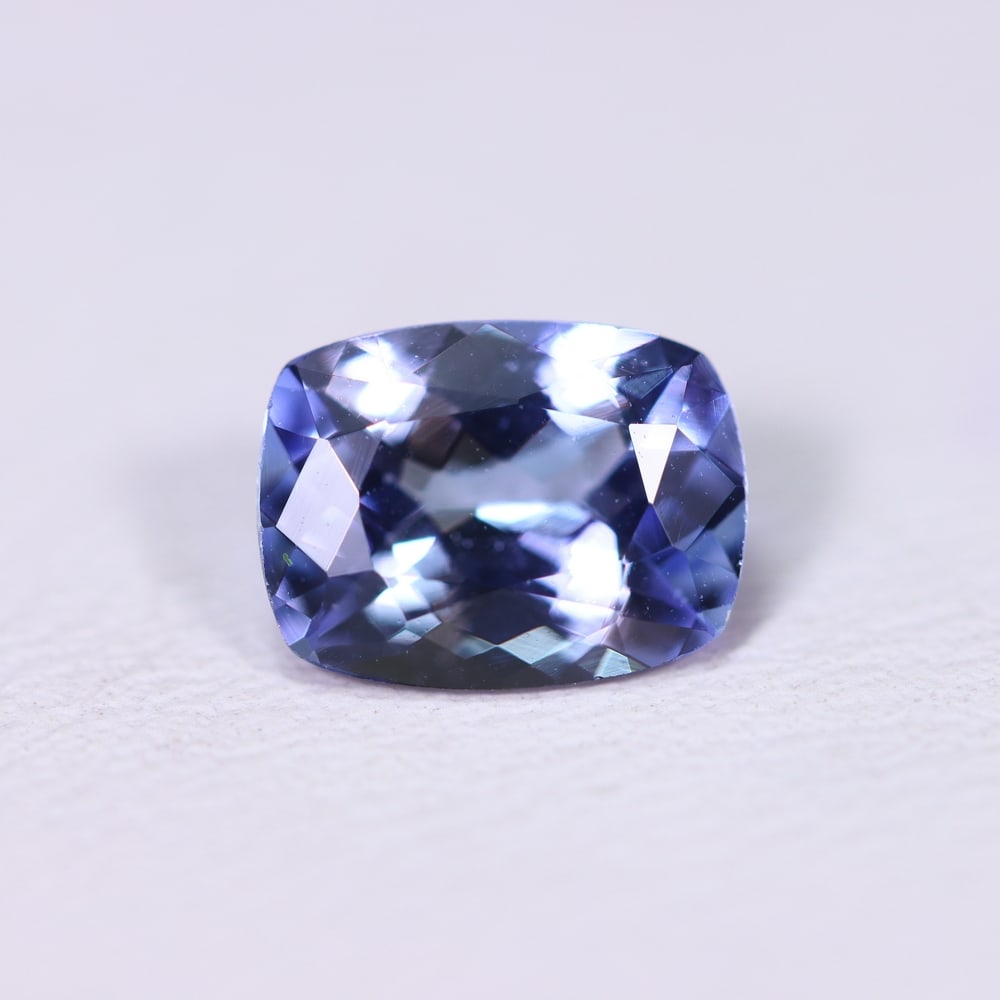 1.31Ct Tanzanite Faceted - Rectangle Polished: Ksmith Jewels Global Welcome to our auction house, today auction brought to you by Ksmith Jewels Global based in Penang, Malaysia specialize in all kinds of opal and color gemstone both in manufacturi
