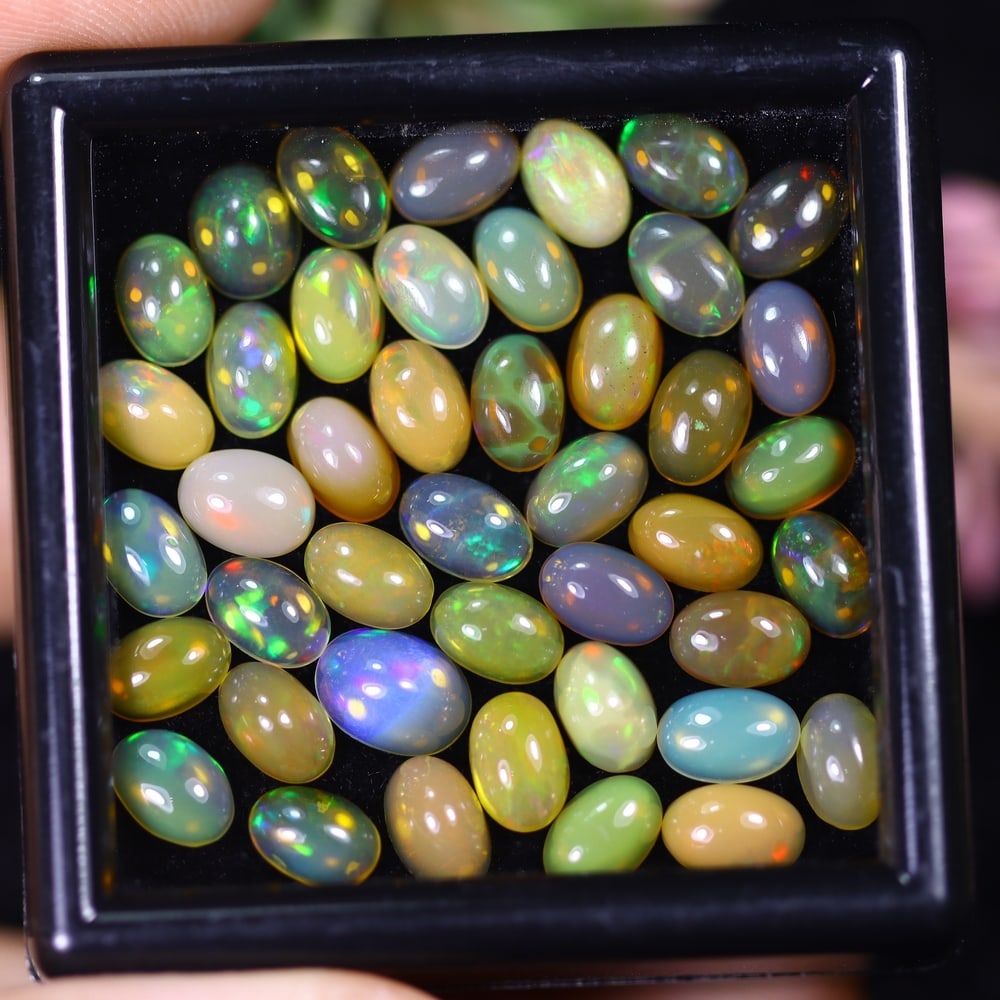 13.37Ct Welo Opal Lot - Ethiopian Opal: Ksmith Jewels Global Welcome to our auction house, today auction brought to you by Ksmith Jewels Global based in Penang, Malaysia specialize in all kinds of opal and color gemstone both in manufacturi