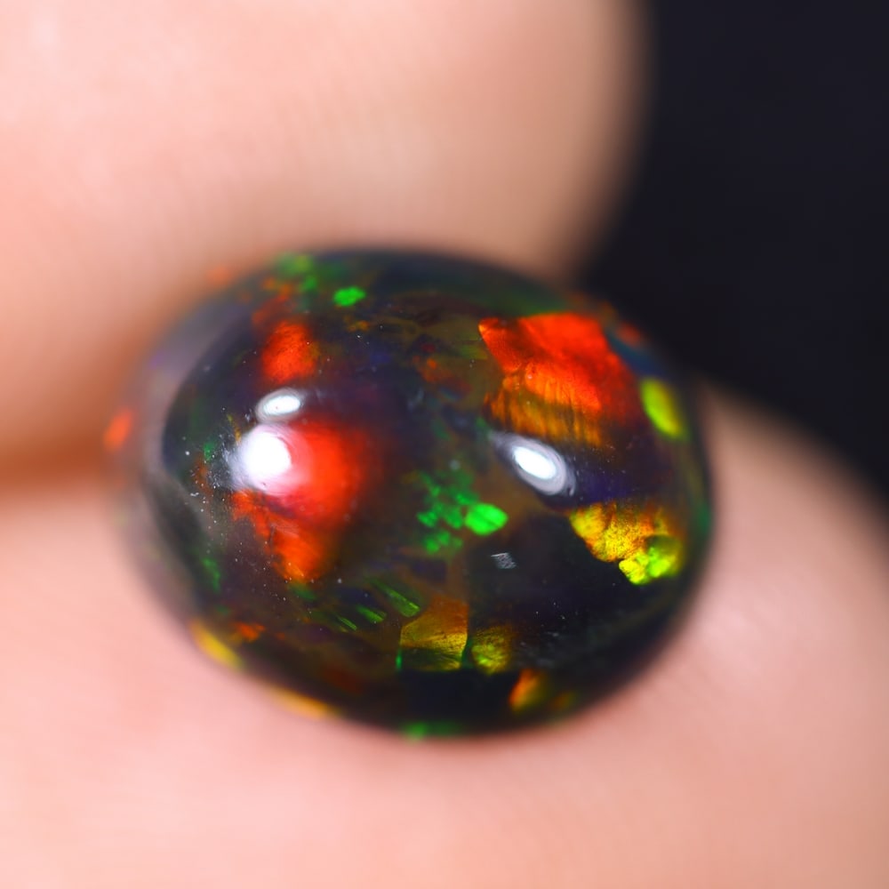 2.66Ct Welo Black Opal Polished - Ethiopian Opal: Ksmith Jewels Global Welcome to our auction house, today auction brought to you by Ksmith Jewels Global based in Penang, Malaysia specialize in all kinds of opal and color gemstone both in manufacturi