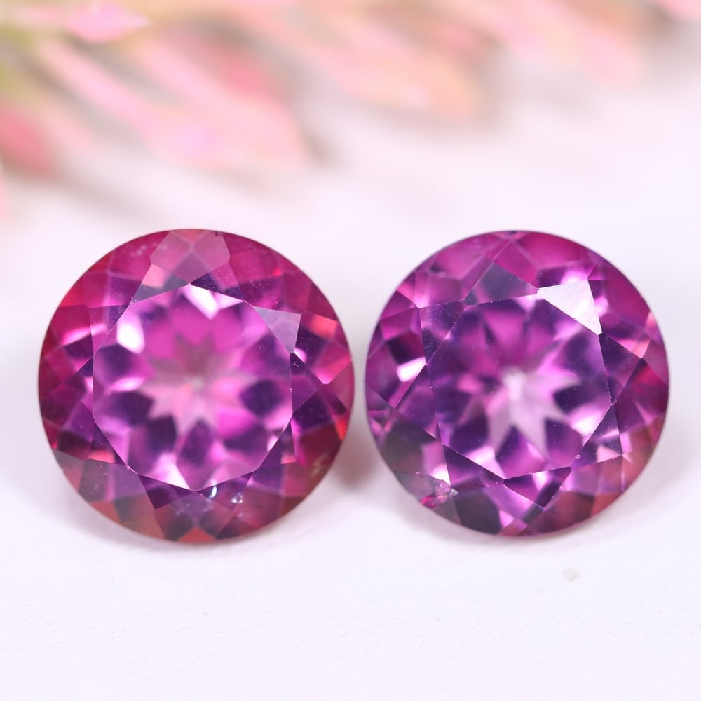 15.94Ct Purplish Pink Topaz Pair - Polished Faceted: Ksmith Jewels Global Welcome to our auction house, today auction brought to you by Ksmith Jewels Global based in Penang, Malaysia specialize in all kinds of opal and color gemstone both in manufacturi