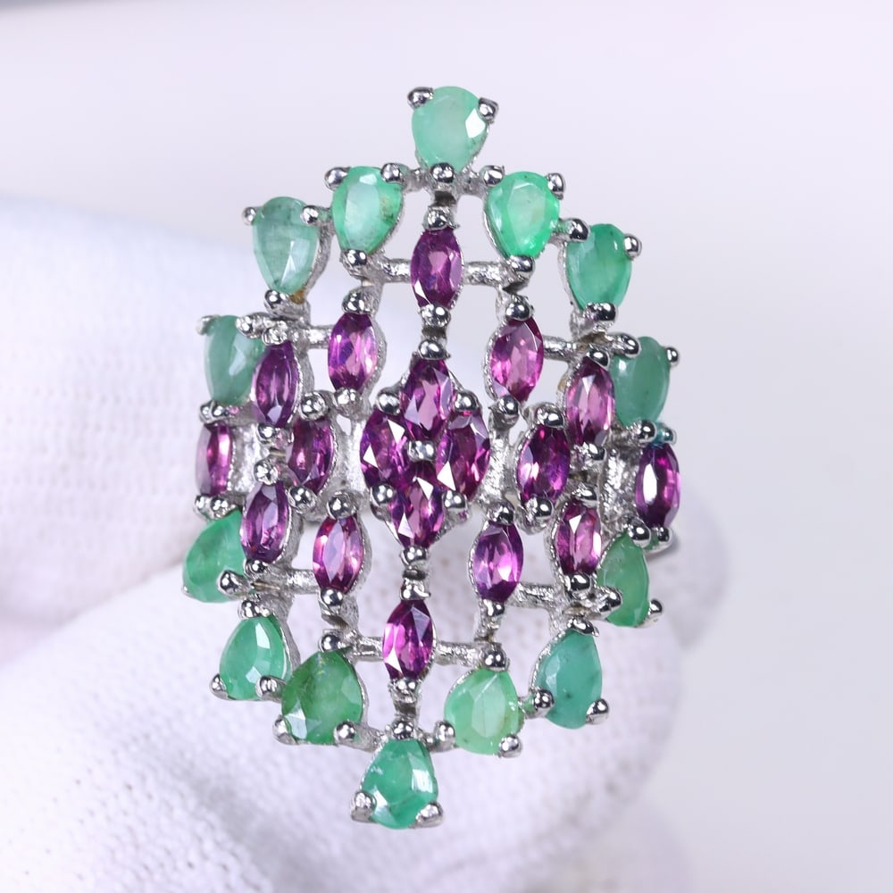 Ring US8.5 Emerald - 925 Sterling Silver - Plated 14k White Gold: Ksmith Jewels Global Welcome to our auction house, today auction brought to you by Ksmith Jewels Global based in Penang, Malaysia specialize in all kinds of opal and color gemstone both in manufacturi