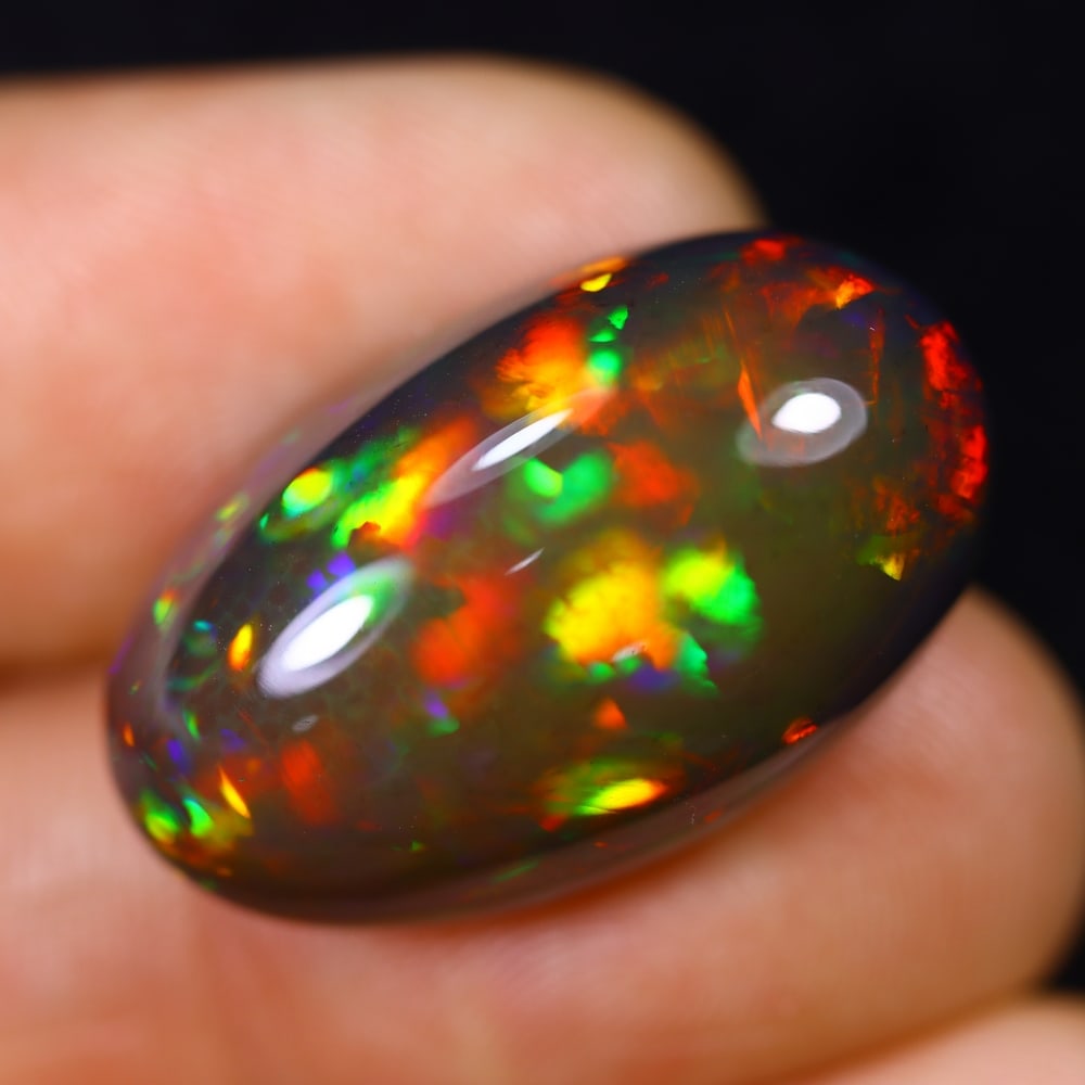 *18.90Ct Welo Opal Smoked Polished - Ethiopian Opal: Ksmith Jewels Global Welcome to our auction house, today auction brought to you by Ksmith Jewels Global based in Penang, Malaysia specialize in all kinds of opal and color gemstone both in manufacturi
