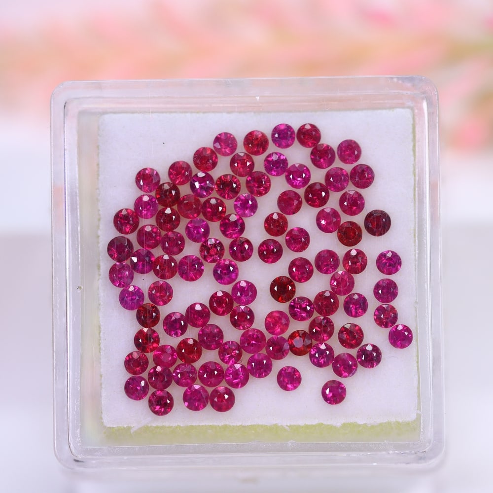2.57Ct Heated Ruby Set - 1.7mm Round Diamond Cut: Ksmith Jewels Global Welcome to our auction house, today auction brought to you by Ksmith Jewels Global based in Penang, Malaysia specialize in all kinds of opal and color gemstone both in manufacturi