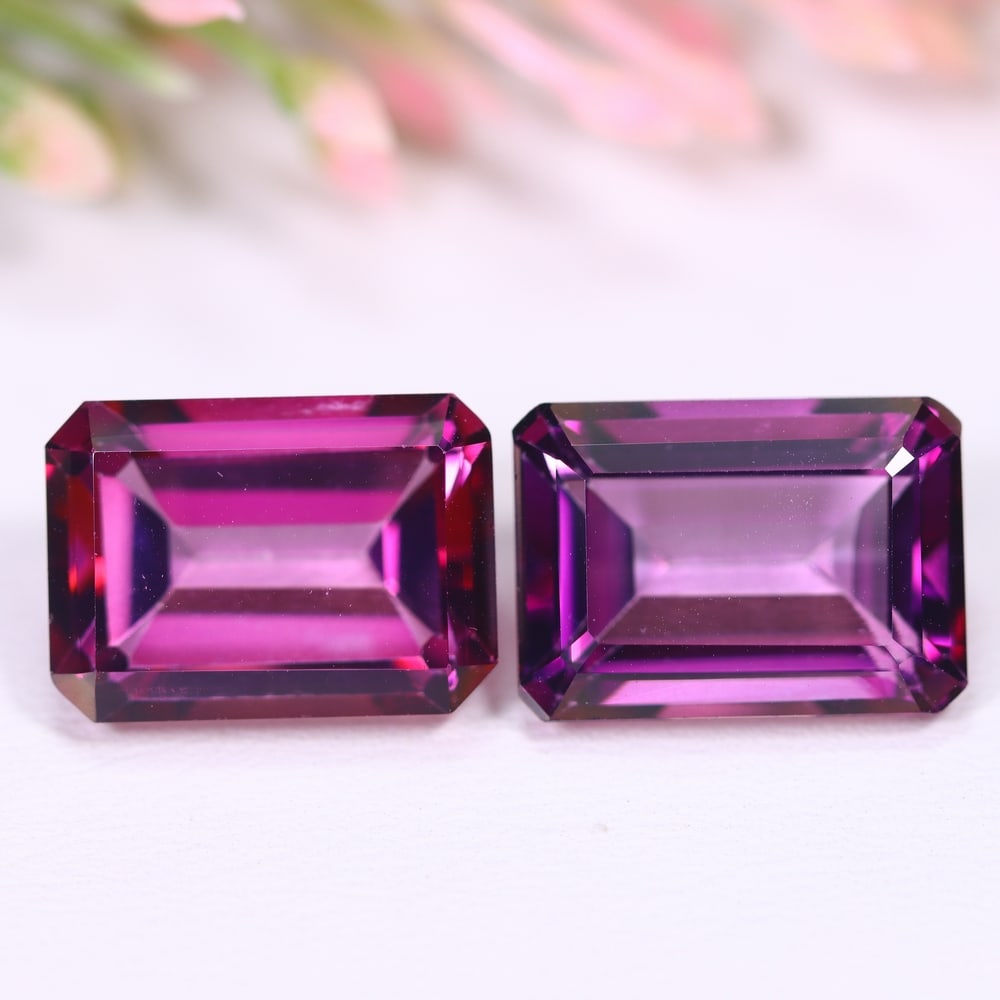 19.81Ct Purplish Pink Topaz Pair - Polished Faceted: Ksmith Jewels Global Welcome to our auction house, today auction brought to you by Ksmith Jewels Global based in Penang, Malaysia specialize in all kinds of opal and color gemstone both in manufacturi