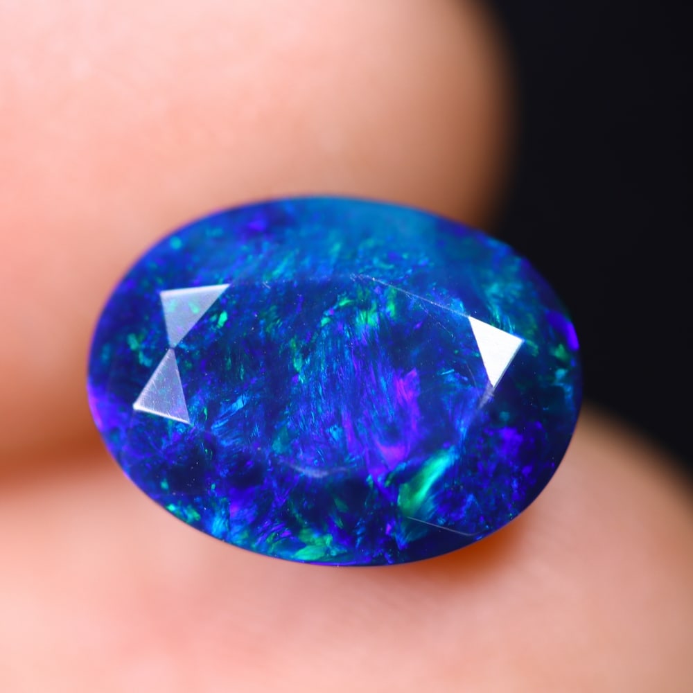 2.49Ct Welo Black Opal - Ethiopian Opal - Faceted Polished: Ksmith Jewels Global Welcome to our auction house, today auction brought to you by Ksmith Jewels Global based in Penang, Malaysia specialize in all kinds of opal and color gemstone both in manufacturi