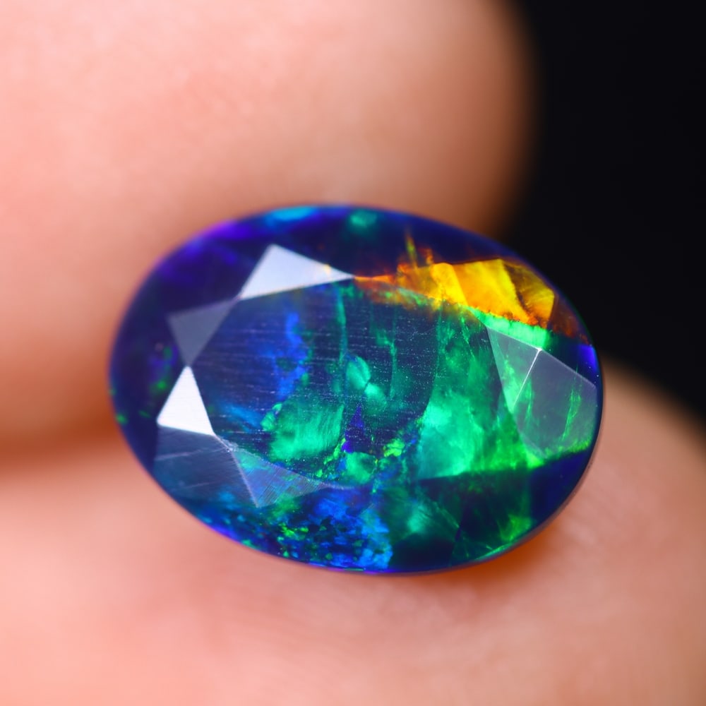 2.13Ct Welo Black Opal - Ethiopian Opal - Faceted Polished: Ksmith Jewels Global Welcome to our auction house, today auction brought to you by Ksmith Jewels Global based in Penang, Malaysia specialize in all kinds of opal and color gemstone both in manufacturi