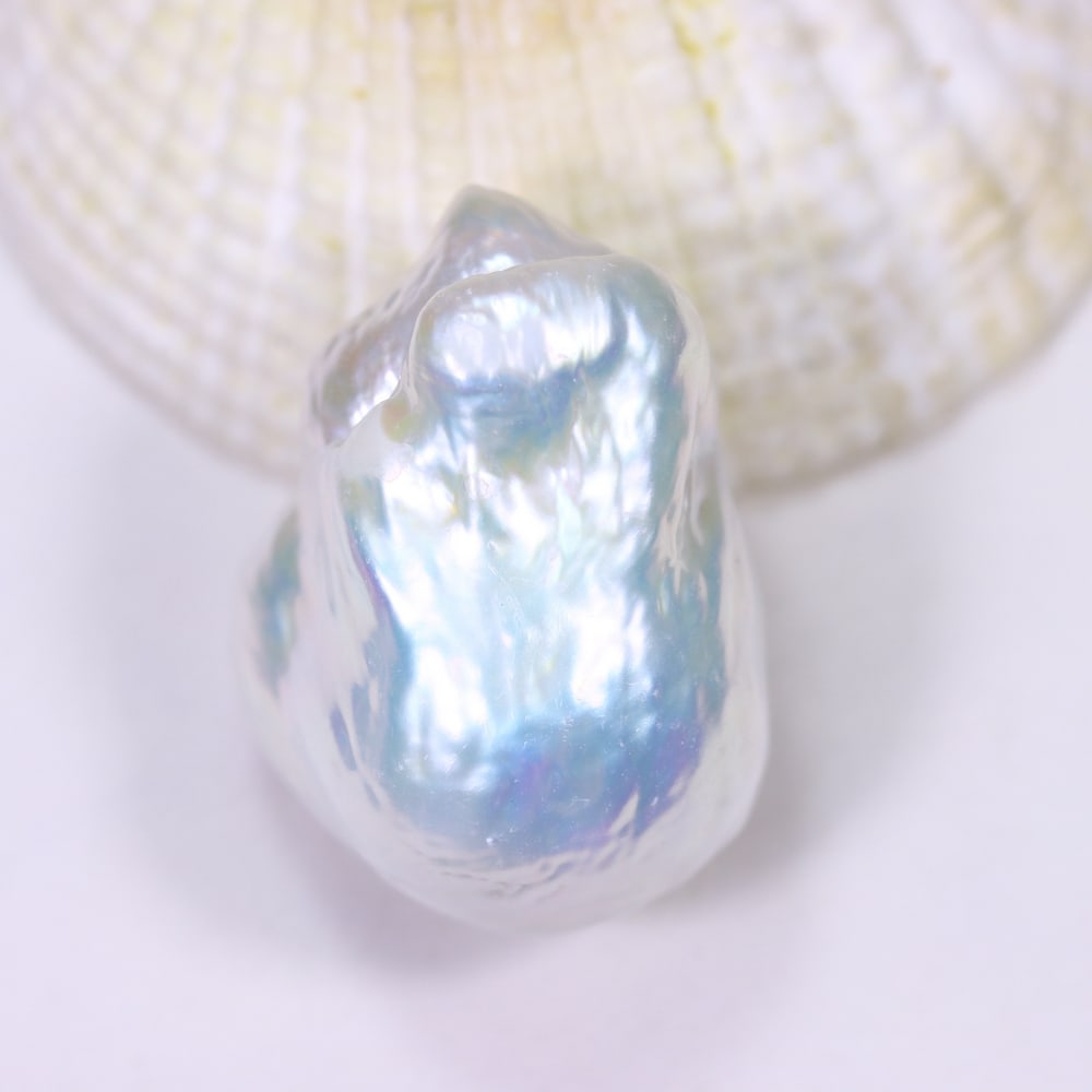 34.84Ct Freshwater Keshi Pearl - No Hole Drill - Approx 21x16x14mm: Ksmith Jewels Global Welcome to our auction house, today auction brought to you by Ksmith Jewels Global based in Penang, Malaysia specialize in all kinds of opal and color gemstone both in manufacturi