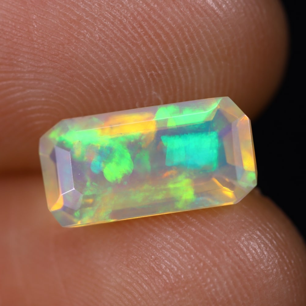 1.57Ct Welo Opal Faceted Polished - Ethiopian Opal: Ksmith Jewels Global Welcome to our auction house, today auction brought to you by Ksmith Jewels Global based in Penang, Malaysia specialize in all kinds of opal and color gemstone both in manufacturi