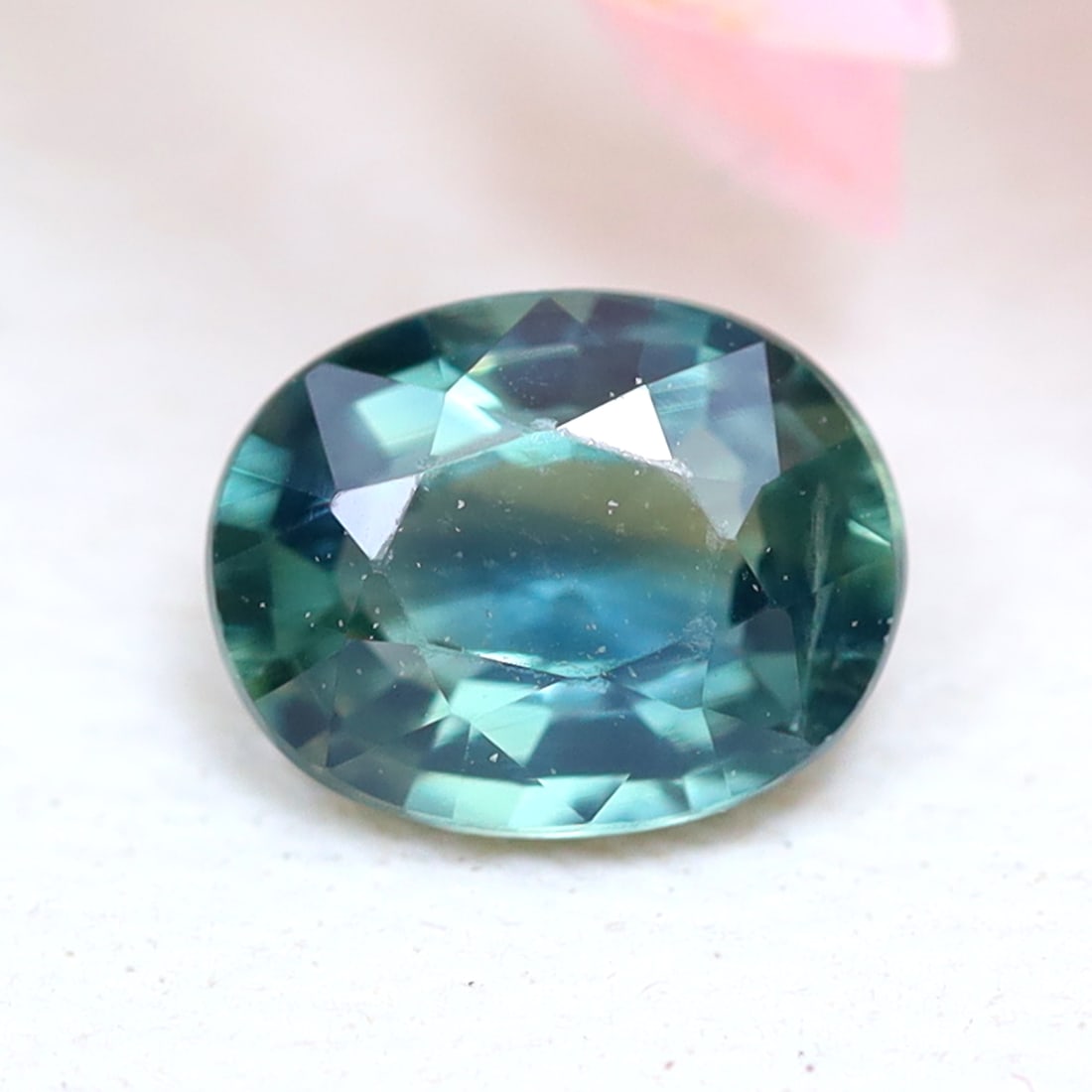 Blue Sapphire 0.40Ct Oval Cut VVS Natural Thailand Blue Sapphire: Ksmith Jewels Global Welcome to our auction house, today auction brought to you by Ksmith Jewels Global based in Penang, Malaysia specialize in all kinds of opal and color gemstone both in manufacturi