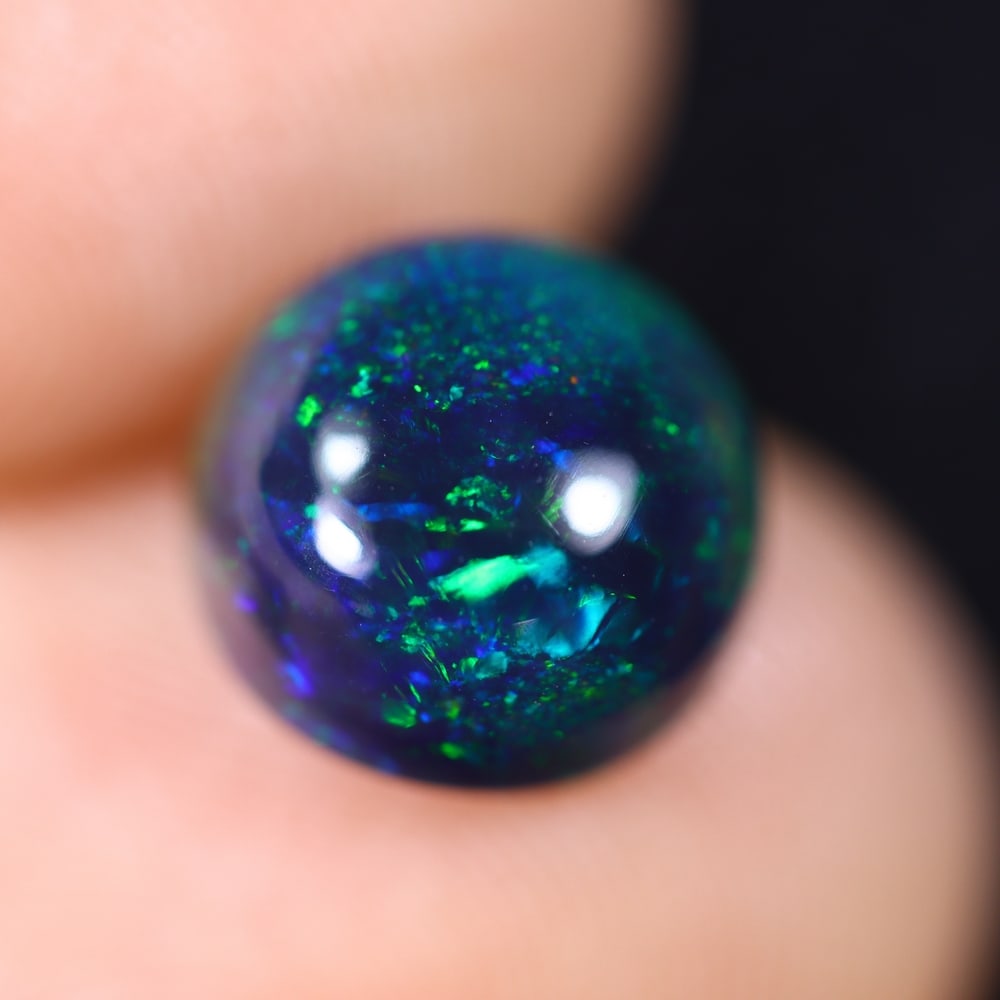 2.20Ct Welo Black Opal Polished - Ethiopian Opal: Ksmith Jewels Global Welcome to our auction house, today auction brought to you by Ksmith Jewels Global based in Penang, Malaysia specialize in all kinds of opal and color gemstone both in manufacturi