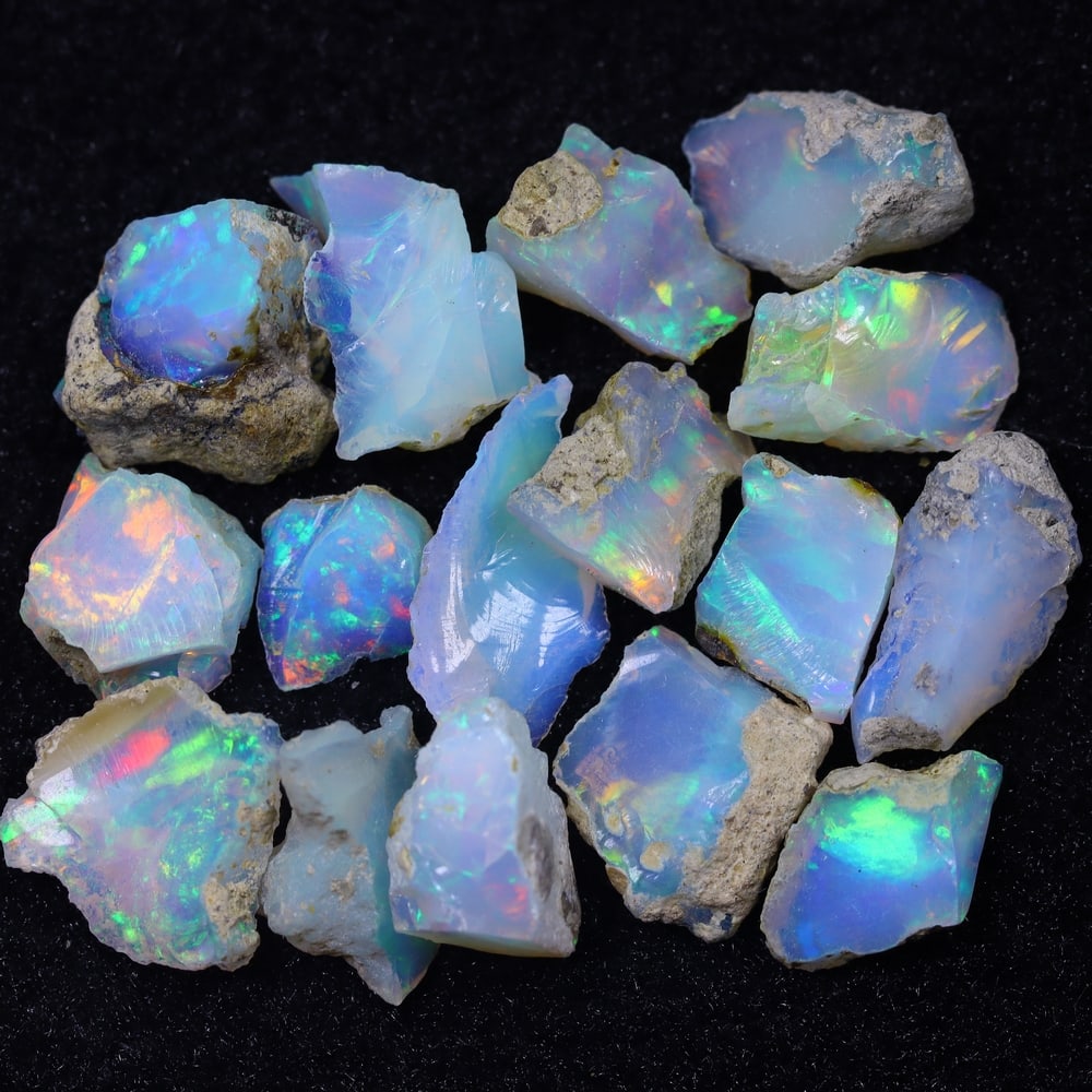 28.1Ct Rough Opal Specimen Lot - Ethiopian Opal - Mineral Rough: Ksmith Jewels Global Welcome to our auction house, today auction brought to you by Ksmith Jewels Global based in Penang, Malaysia specialize in all kinds of opal and color gemstone both in manufacturi
