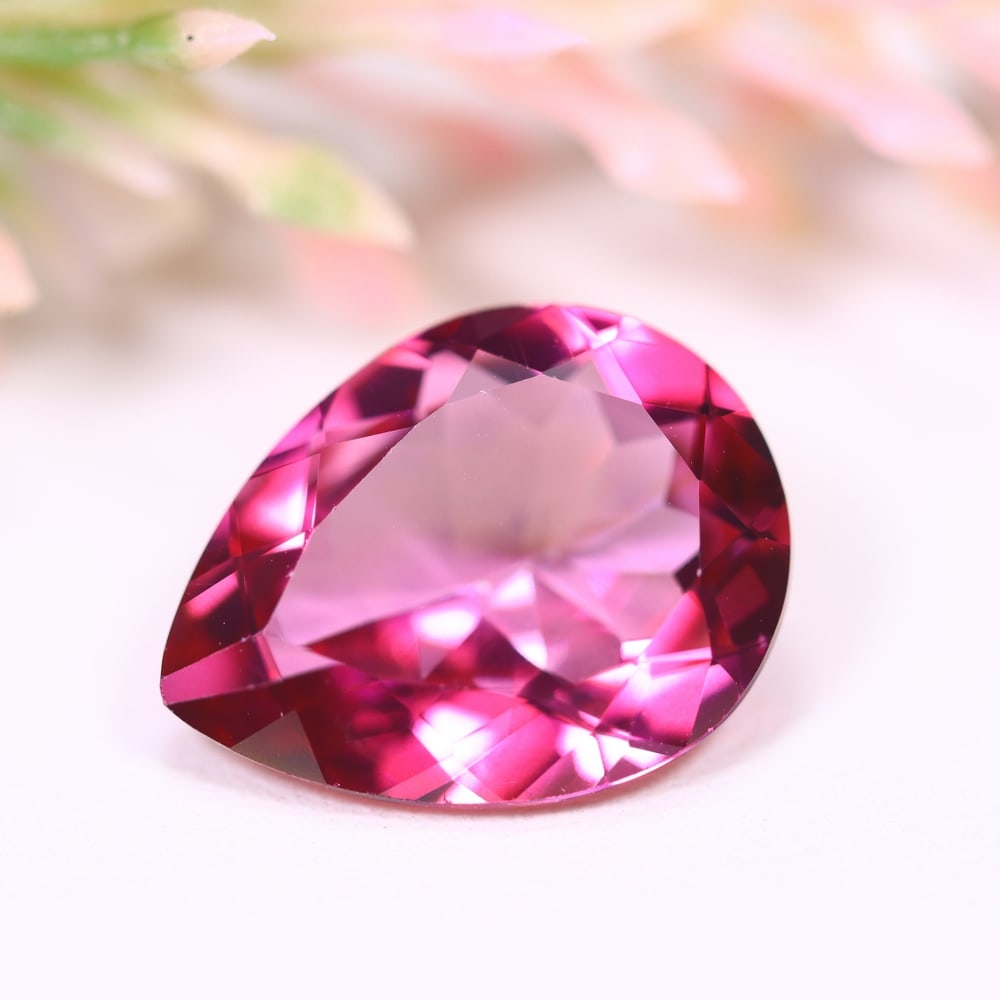 8.63Ct Pink Topaz - Polished Faceted: Ksmith Jewels Global Welcome to our auction house, today auction brought to you by Ksmith Jewels Global based in Penang, Malaysia specialize in all kinds of opal and color gemstone both in manufacturi