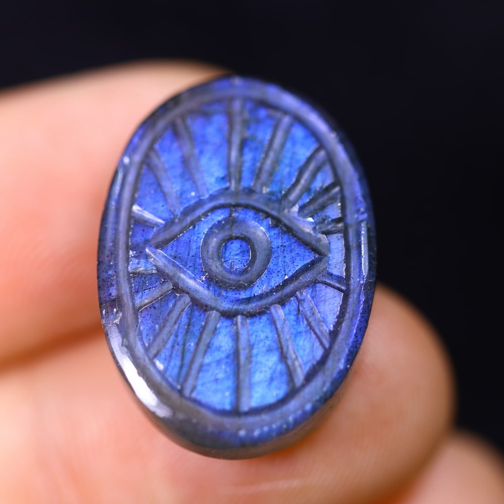 18.12cts Labradorite Evil Eye - Carving (1 of 6)