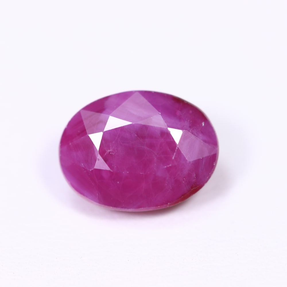 5.33Ct Red Ruby - Polished Faceted: Ksmith Jewels Global Welcome to our auction house, today auction brought to you by Ksmith Jewels Global based in Penang, Malaysia specialize in all kinds of opal and color gemstone both in manufacturi