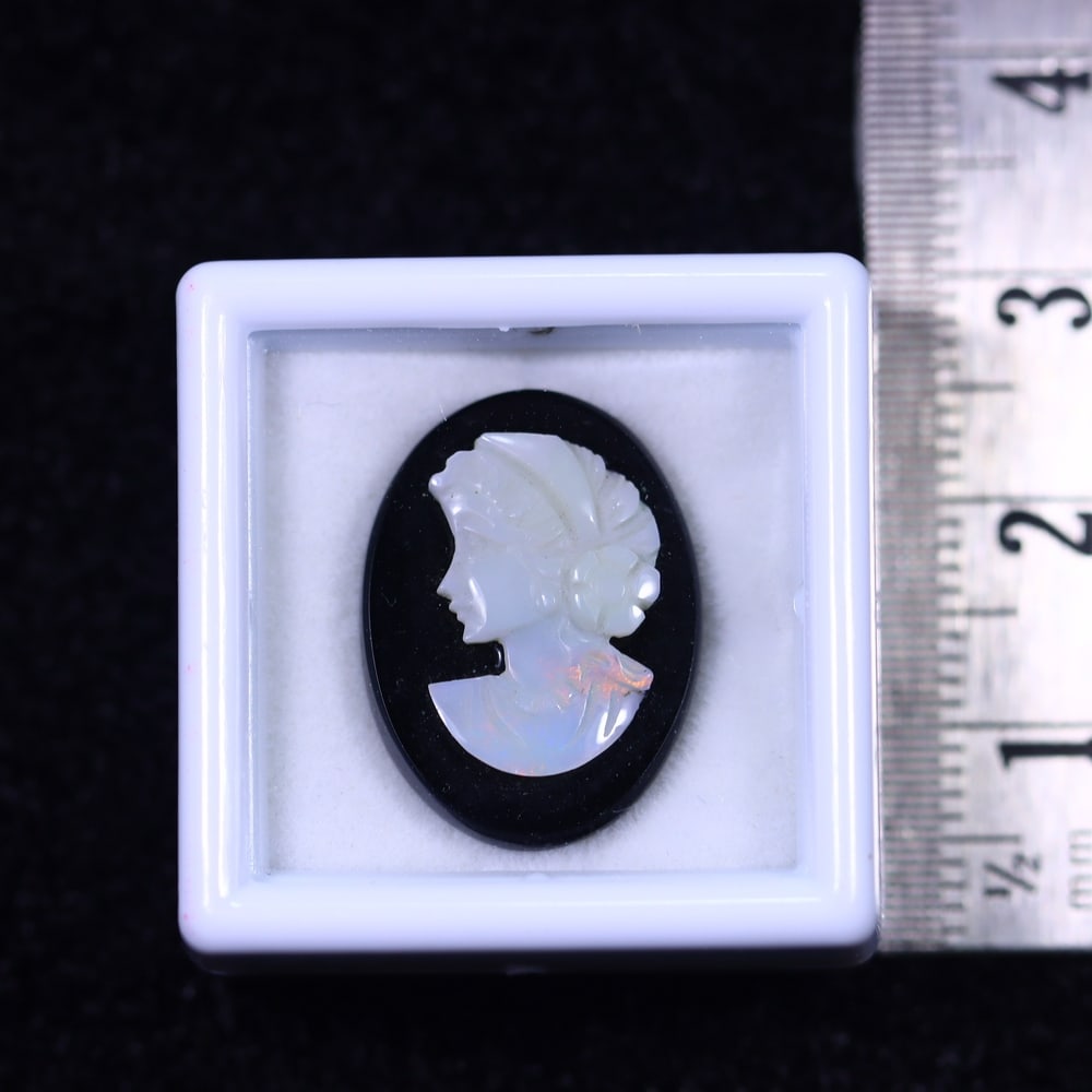 Natural Lightning Ridge Opal Carving on Black Onyx: Ksmith Jewels Global Welcome to our auction house, today auction brought to you by Ksmith Jewels Global based in Penang, Malaysia specialize in all kinds of opal and color gemstone both in manufacturi