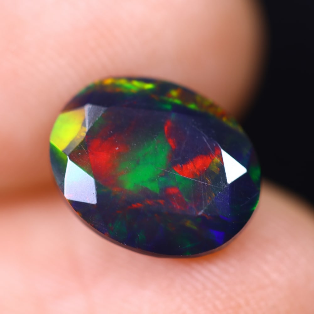 1.78Ct Welo Black Opal Polished - Ethiopian Opal: Ksmith Jewels Global Welcome to our auction house, today auction brought to you by Ksmith Jewels Global based in Penang, Malaysia specialize in all kinds of opal and color gemstone both in manufacturi