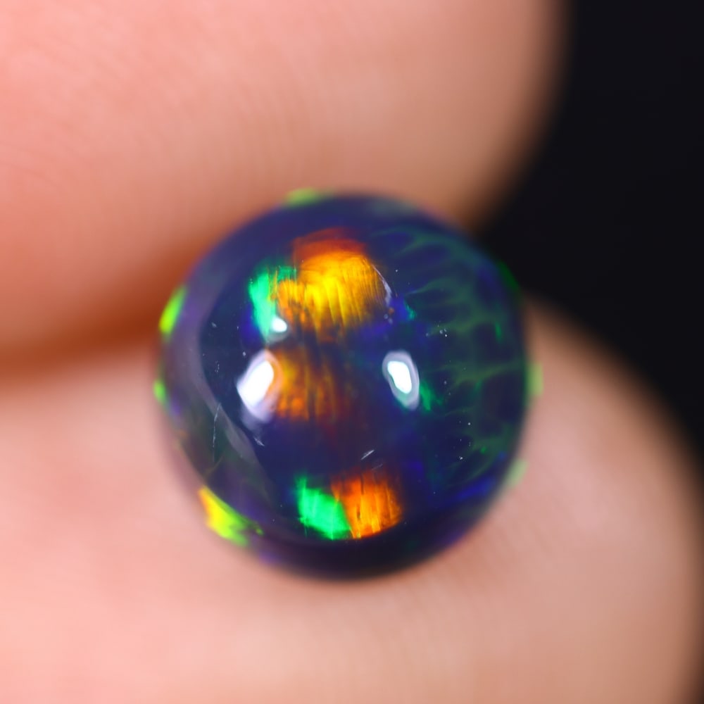1.92Ct Welo Black Opal Polished - Ethiopian Opal: Ksmith Jewels Global Welcome to our auction house, today auction brought to you by Ksmith Jewels Global based in Penang, Malaysia specialize in all kinds of opal and color gemstone both in manufacturi