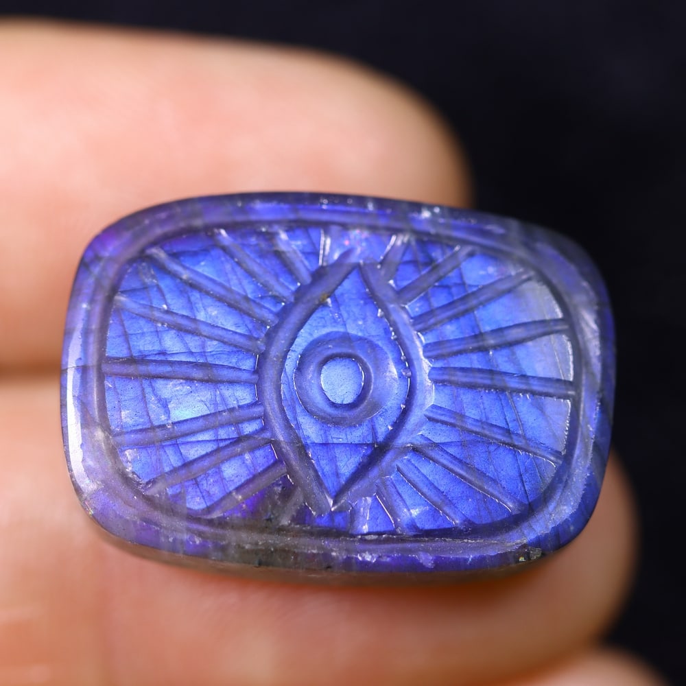 23.28cts Labradorite Evil Eye - Carving: Ksmith Jewels Global Welcome to our auction house, today auction brought to you by Ksmith Jewels Global based in Penang, Malaysia specialize in all kinds of opal and color gemstone both in manufacturi