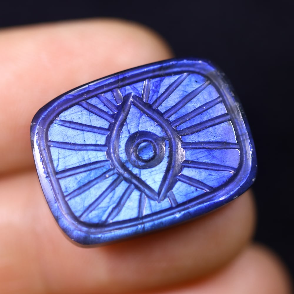 24.60cts Labradorite Evil Eye - Carving: Ksmith Jewels Global Welcome to our auction house, today auction brought to you by Ksmith Jewels Global based in Penang, Malaysia specialize in all kinds of opal and color gemstone both in manufacturi