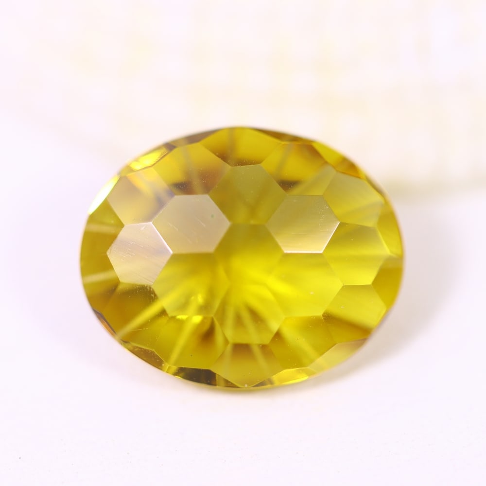 4.20Ct Citrine - Special Cut - Faceted Polished: Ksmith Jewels Global Welcome to our auction house, today auction brought to you by Ksmith Jewels Global based in Penang, Malaysia specialize in all kinds of opal and color gemstone both in manufacturi