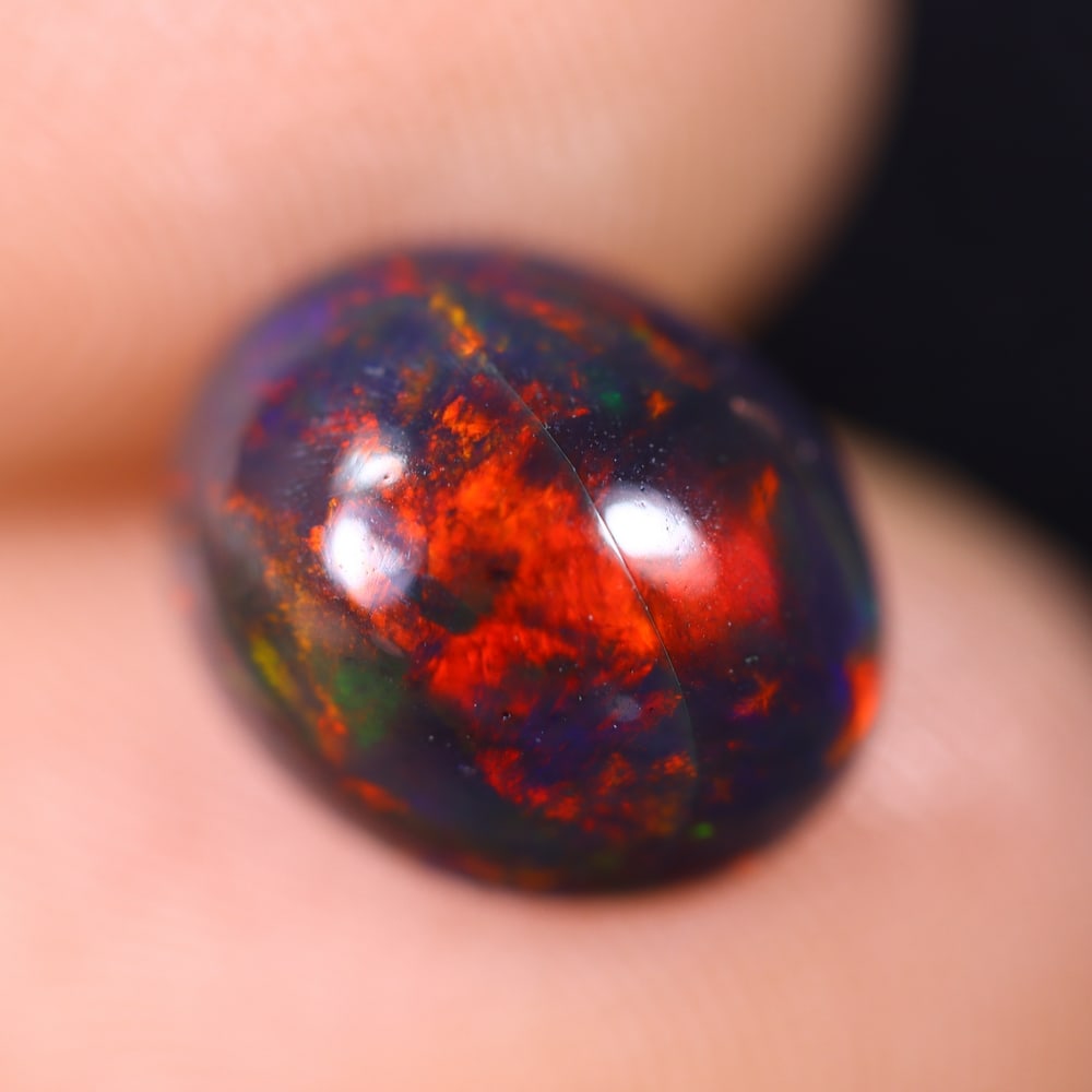 1.94Ct Welo Black Opal Polished - Ethiopian Opal: Ksmith Jewels Global Welcome to our auction house, today auction brought to you by Ksmith Jewels Global based in Penang, Malaysia specialize in all kinds of opal and color gemstone both in manufacturi