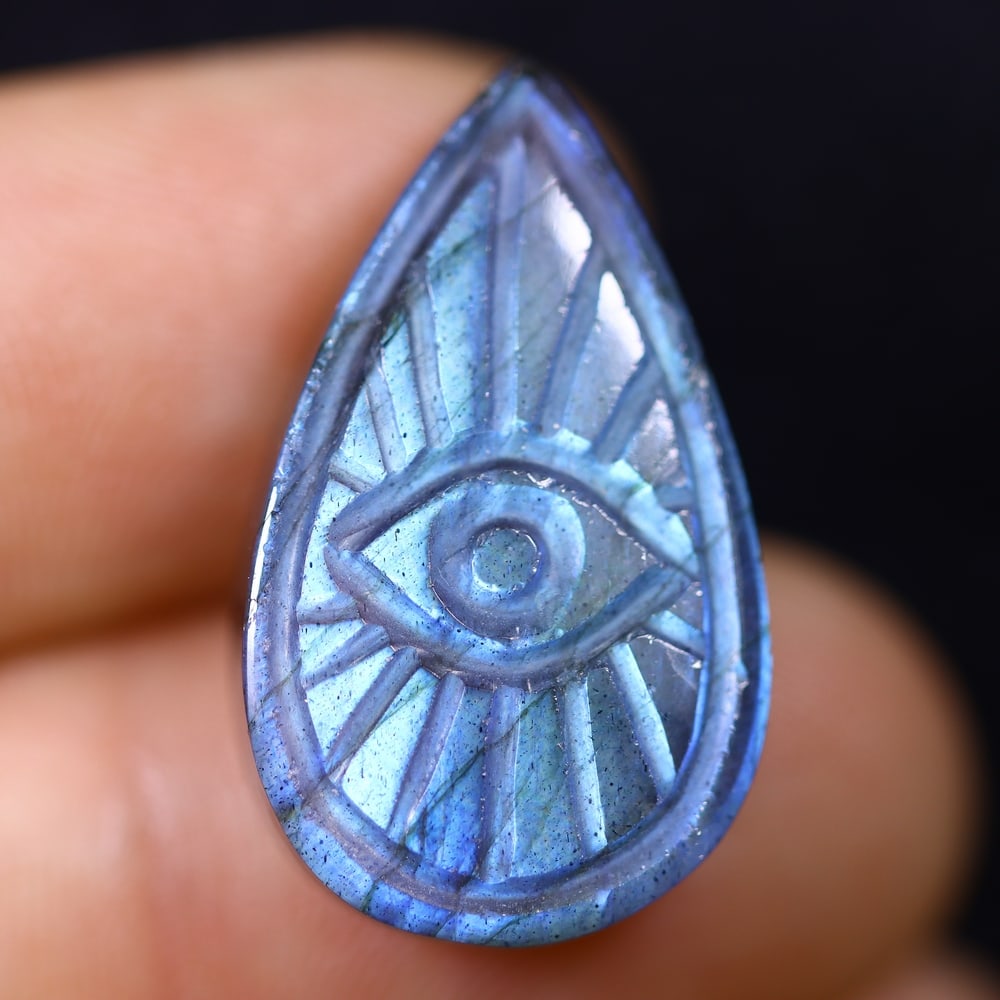16.69cts Labradorite Evil Eye - Carving (1 of 3)