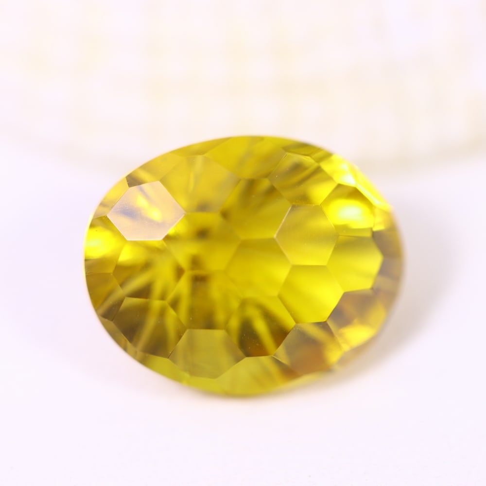 4.93Ct Citrine - Special Cut - Faceted Polished: Ksmith Jewels Global Welcome to our auction house, today auction brought to you by Ksmith Jewels Global based in Penang, Malaysia specialize in all kinds of opal and color gemstone both in manufacturi