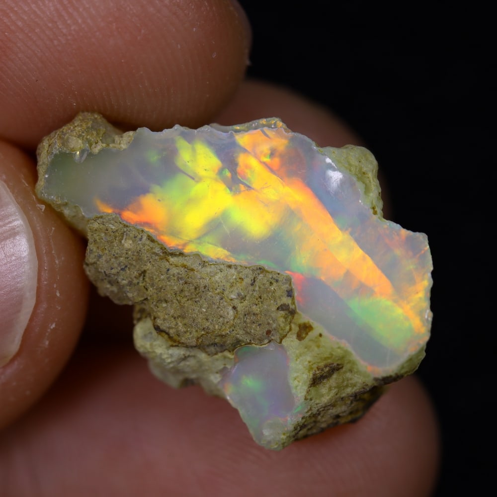 *9.2Ct Rough Opal Specimen - Ethiopian Opal - Mineral Rough: Ksmith Jewels Global Welcome to our auction house, today auction brought to you by Ksmith Jewels Global based in Penang, Malaysia specialize in all kinds of opal and color gemstone both in manufacturi