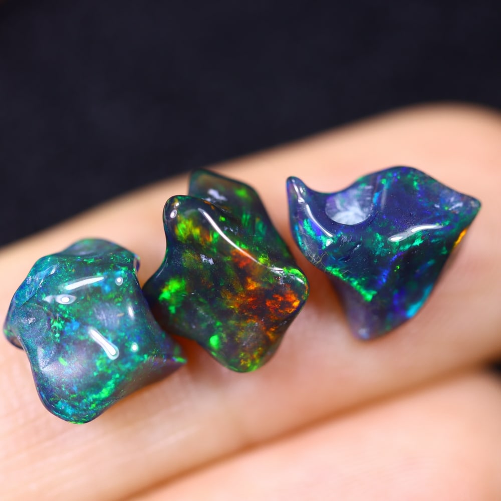 4.69Ct Natural Freeform Black Opal Set - 8x8x5mm - Polished Rough: Ksmith Jewels Global Welcome to our auction house, today auction brought to you by Ksmith Jewels Global based in Penang, Malaysia specialize in all kinds of opal and color gemstone both in manufacturi