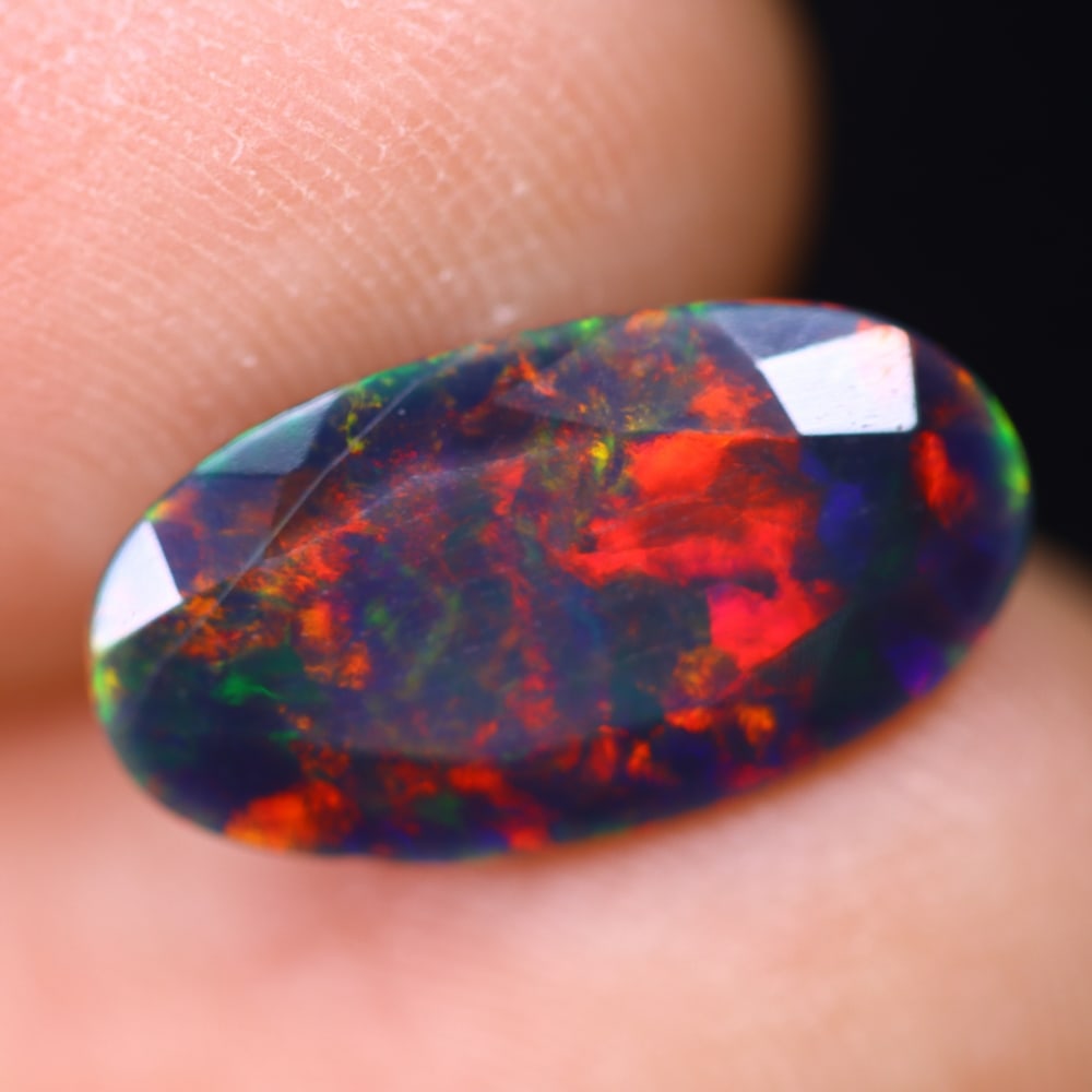 1.87Ct Welo Black Opal - Ethiopian Opal - Faceted Polished: Ksmith Jewels Global Welcome to our auction house, today auction brought to you by Ksmith Jewels Global based in Penang, Malaysia specialize in all kinds of opal and color gemstone both in manufacturi