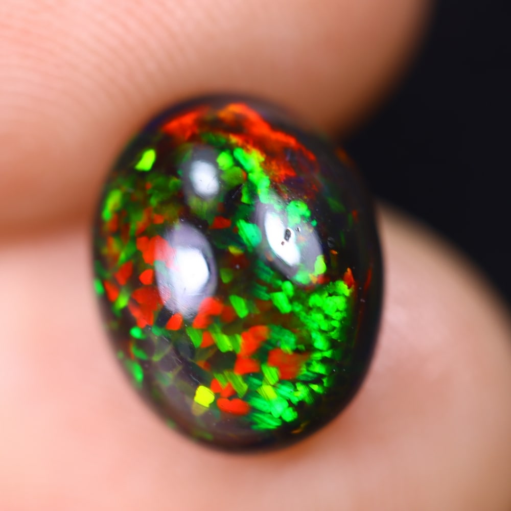 *2.20Ct Welo Black Opal Polished - Ethiopian Opal: Ksmith Jewels Global Welcome to our auction house, today auction brought to you by Ksmith Jewels Global based in Penang, Malaysia specialize in all kinds of opal and color gemstone both in manufacturi