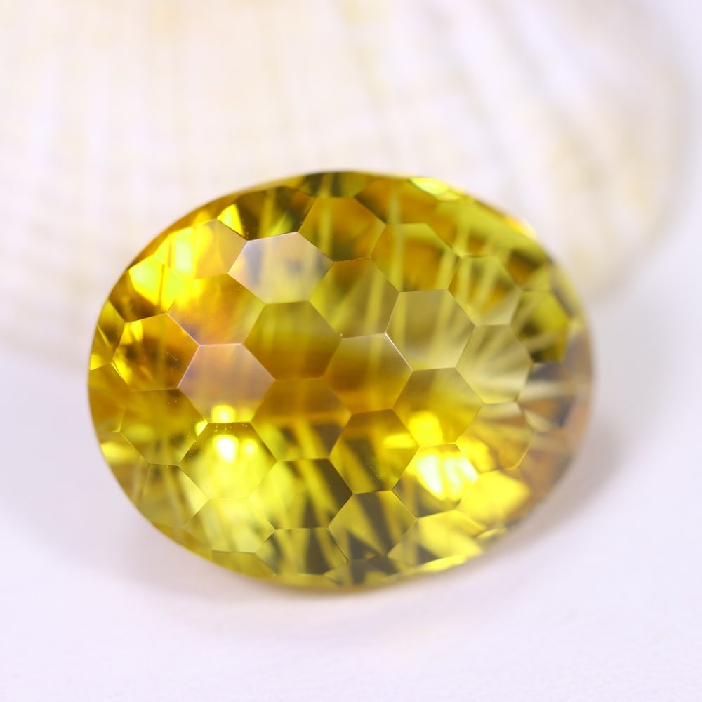 21.71Ct Citrine - Special Cut - Faceted Polished: Ksmith Jewels Global Welcome to our auction house, today auction brought to you by Ksmith Jewels Global based in Penang, Malaysia specialize in all kinds of opal and color gemstone both in manufacturi