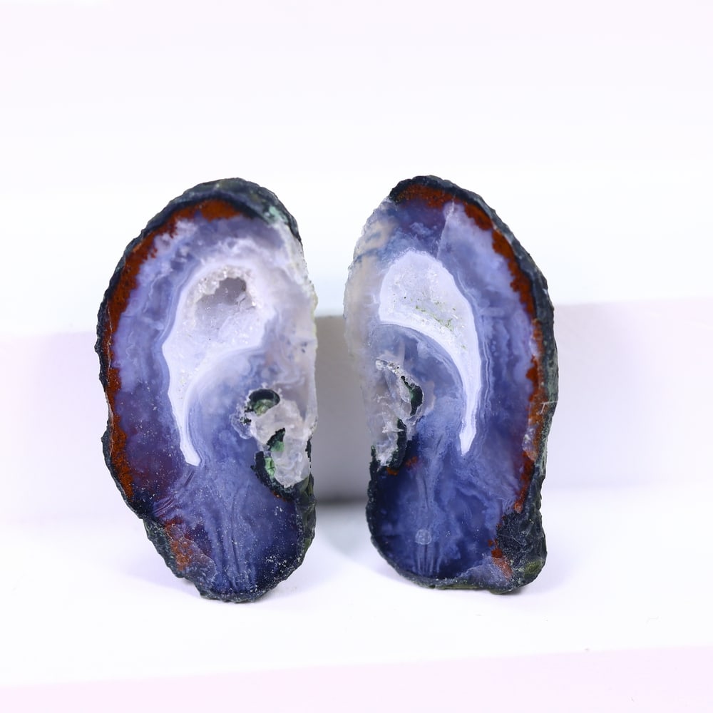 8.53g Mexican Geode Druzy - Mineral Rough: Ksmith Jewels Global Welcome to our auction house, today auction brought to you by Ksmith Jewels Global based in Penang, Malaysia specialize in all kinds of opal and color gemstone both in manufacturi