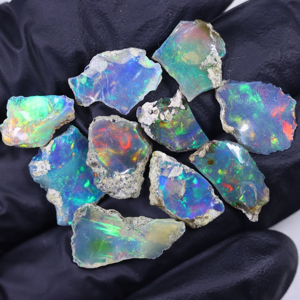 14.4Ct Smoked Rough Opal Specimen - Ethiopian Opal - Mineral Rough: Ksmith Jewels Global Welcome to our auction house, today auction brought to you by Ksmith Jewels Global based in Penang, Malaysia specialize in all kinds of opal and color gemstone both in manufacturi