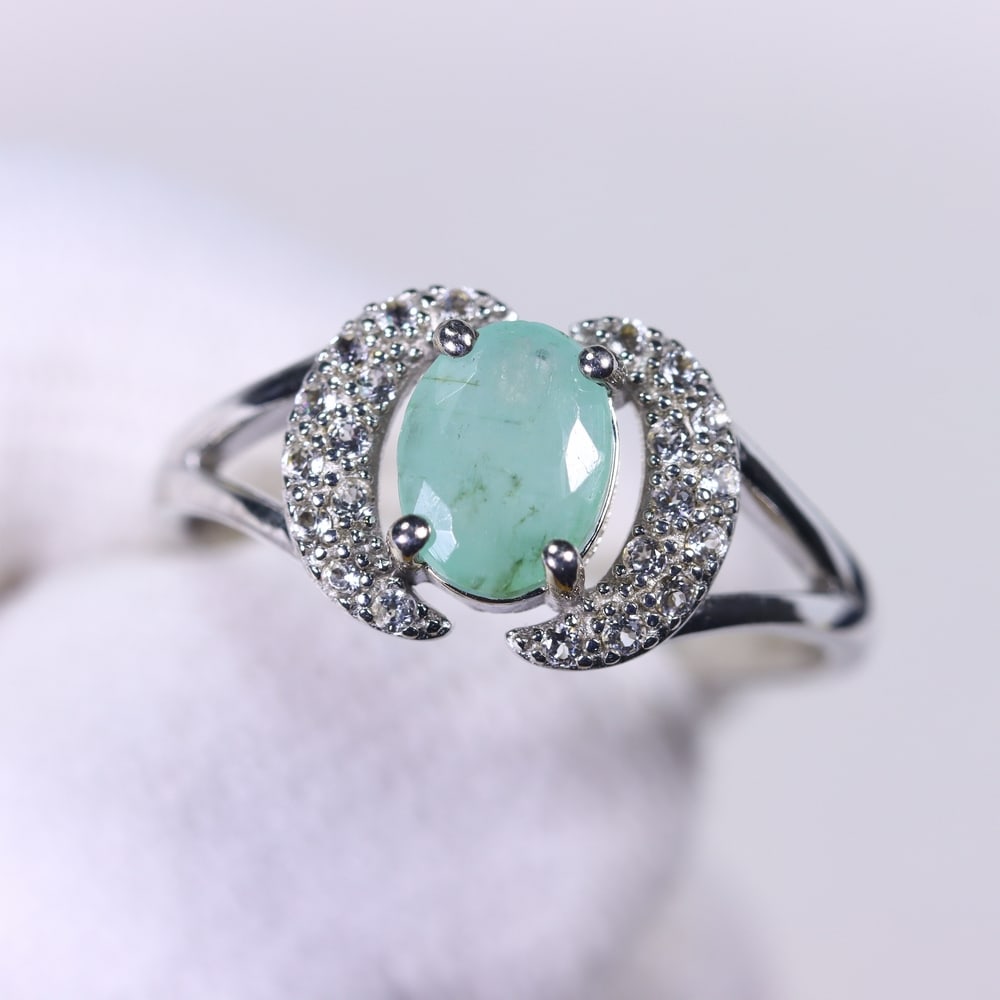 Ring US8.75 Emerald & Zircon - 925 Sterling Silver - White Gold Plated (1 of 3)