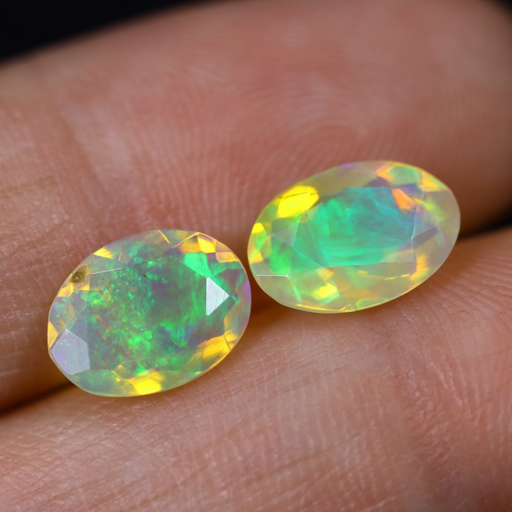 2.44Ct Welo Opal Faceted Set - Ethiopian Opal: Ksmith Jewels Global Welcome to our auction house, today auction brought to you by Ksmith Jewels Global based in Penang, Malaysia specialize in all kinds of opal and color gemstone both in manufacturi