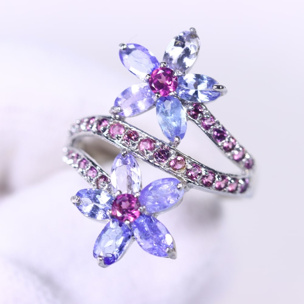 Ring US8 Tanzanite & Rhodolite Garnet - 925 Sterling Silver: Ksmith Jewels Global Welcome to our auction house, today auction brought to you by Ksmith Jewels Global based in Penang, Malaysia specialize in all kinds of opal and color gemstone both in manufacturi