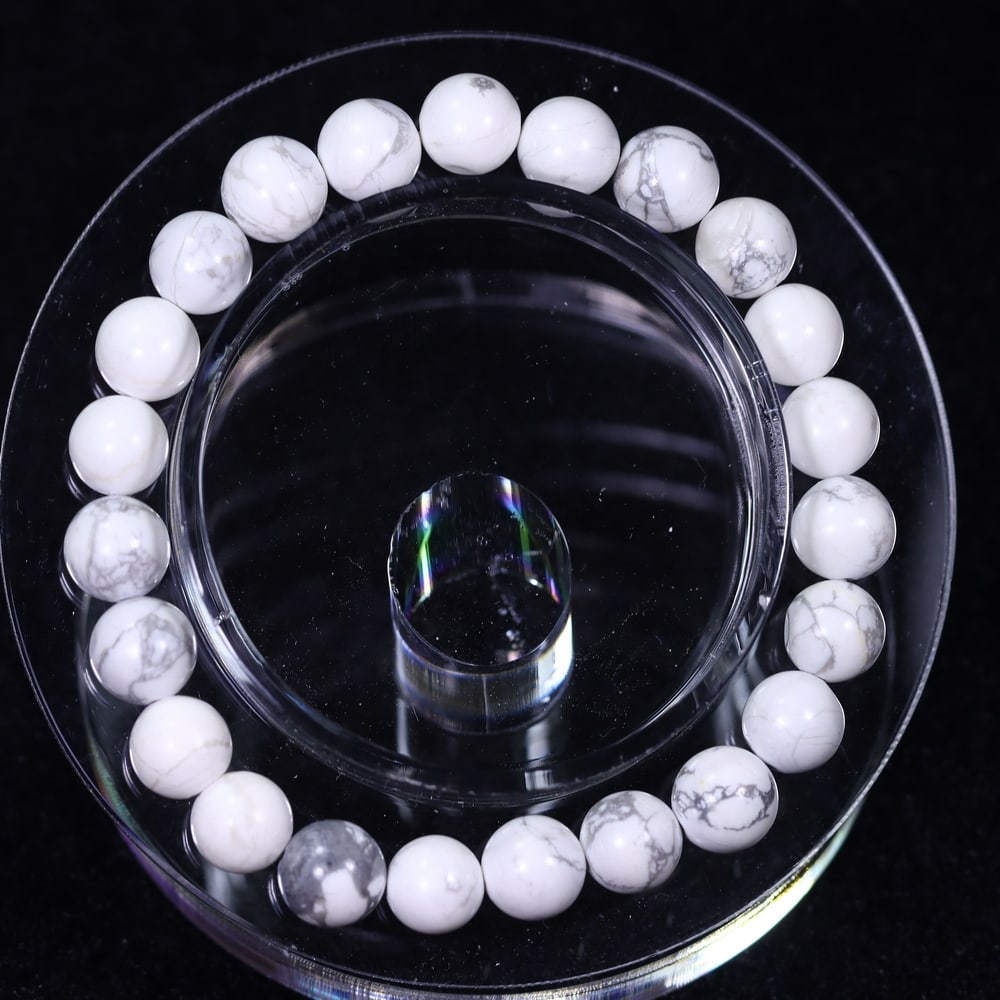 21.37g White Howlite Bracelet - Polished Beads (1 of 3)