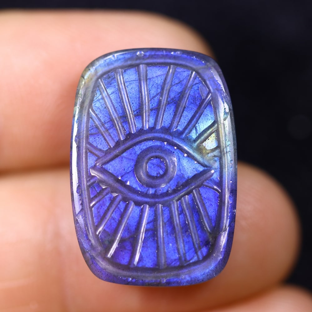 21.60cts Labradorite Evil Eye - Carving (1 of 3)