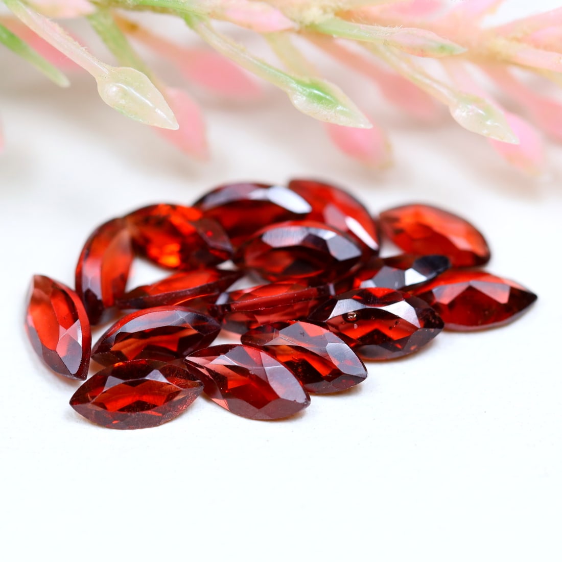 5.04Ct Natural Unheated Red Garnet Lot - Ceylon Gemstone - Marquise Faceted: Ksmith Jewels Global Welcome to our auction house, today auction brought to you by Ksmith Jewels Global based in Penang, Malaysia specialize in all kinds of opal and color gemstone both in manufacturi