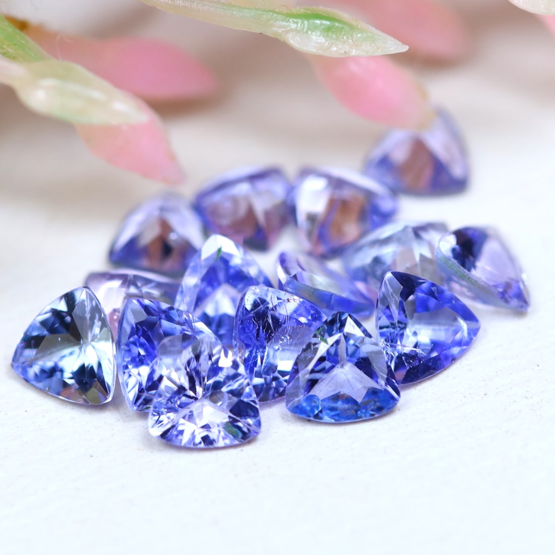 2.16Cts Natural Tanzanite Trilliant Cut for Jewelry Making in Lot: Ksmith Jewels Global Welcome to our auction house, today auction brought to you by Ksmith Jewels Global based in Penang, Malaysia specialize in all kinds of opal and color gemstone both in manufacturi