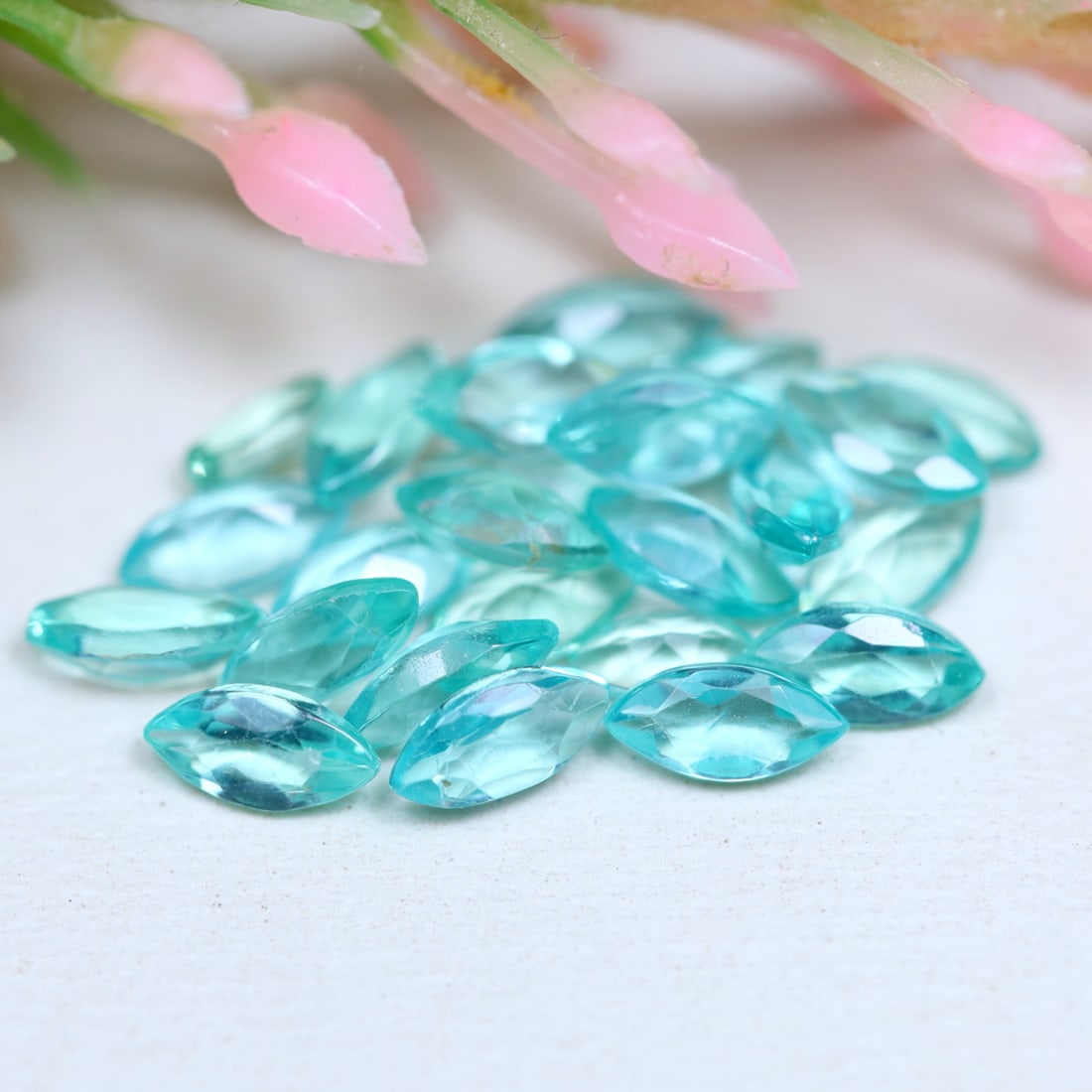 Apatite 3.39Ct Natural Unheated Blue Apatite Madagascar Lots: Ksmith Jewels Global Welcome to our auction house, today auction brought to you by Ksmith Jewels Global based in Penang, Malaysia specialize in all kinds of opal and color gemstone both in manufacturi
