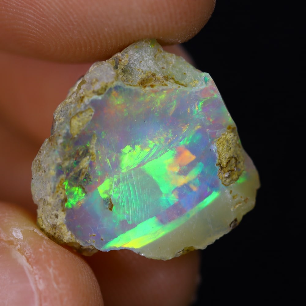 8.5Ct Rough Opal Specimen - Ethiopian Opal - Mineral Rough: Ksmith Jewels Global Welcome to our auction house, today auction brought to you by Ksmith Jewels Global based in Penang, Malaysia specialize in all kinds of opal and color gemstone both in manufacturi