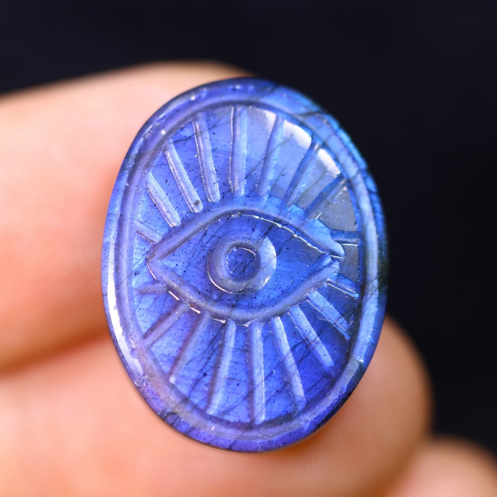 18.39cts Labradorite Evil Eye - Carving (1 of 6)