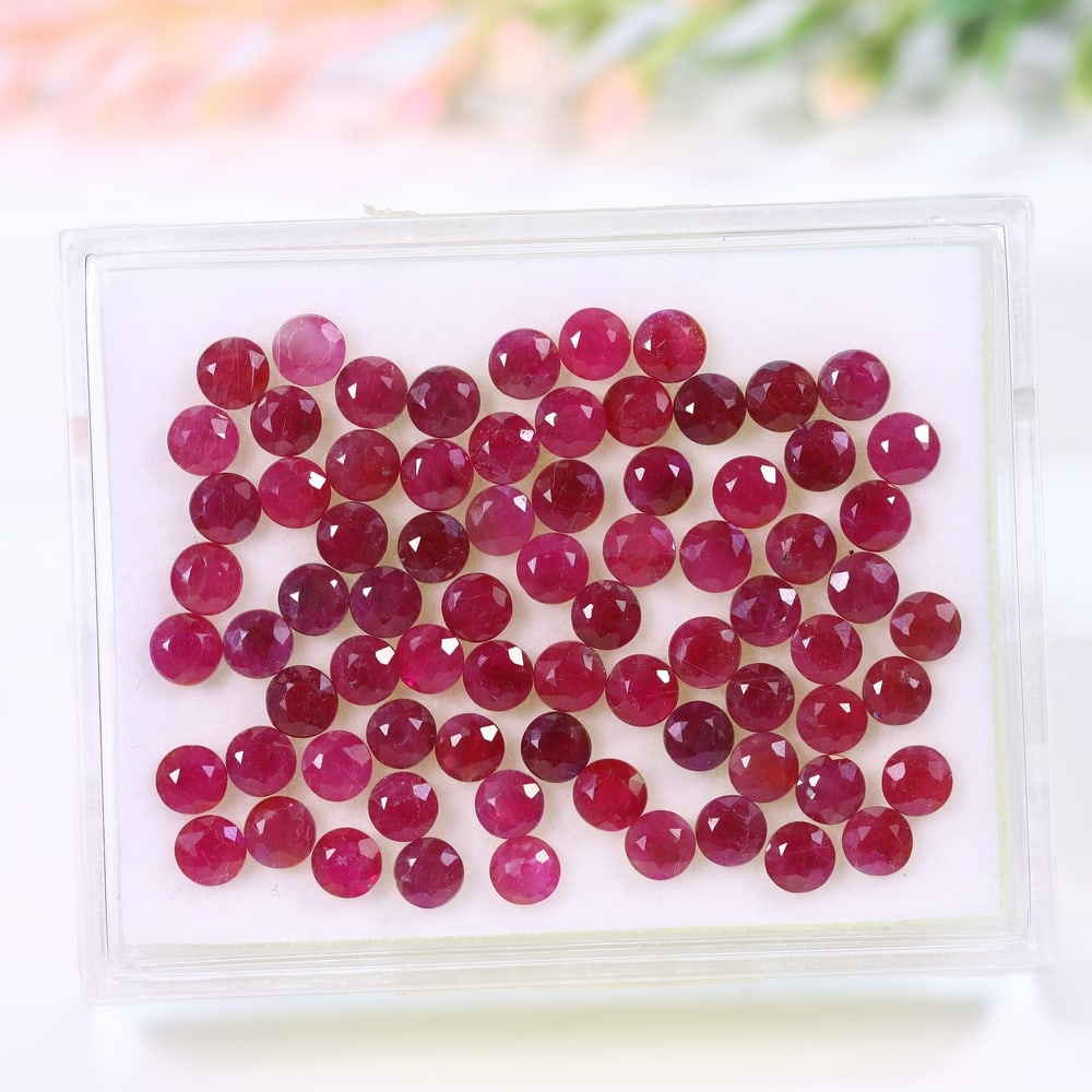 *18.24Ct Calibrated 3.5mm Red Ruby - Polished Faceted (1 of 2)