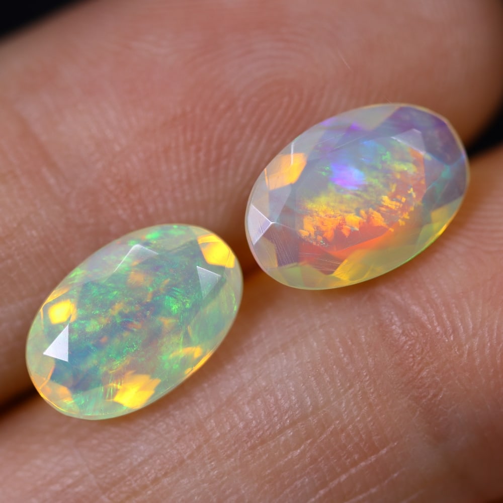 2.95Ct Welo Opal Faceted Set - Ethiopian Opal: Ksmith Jewels Global Welcome to our auction house, today auction brought to you by Ksmith Jewels Global based in Penang, Malaysia specialize in all kinds of opal and color gemstone both in manufacturi