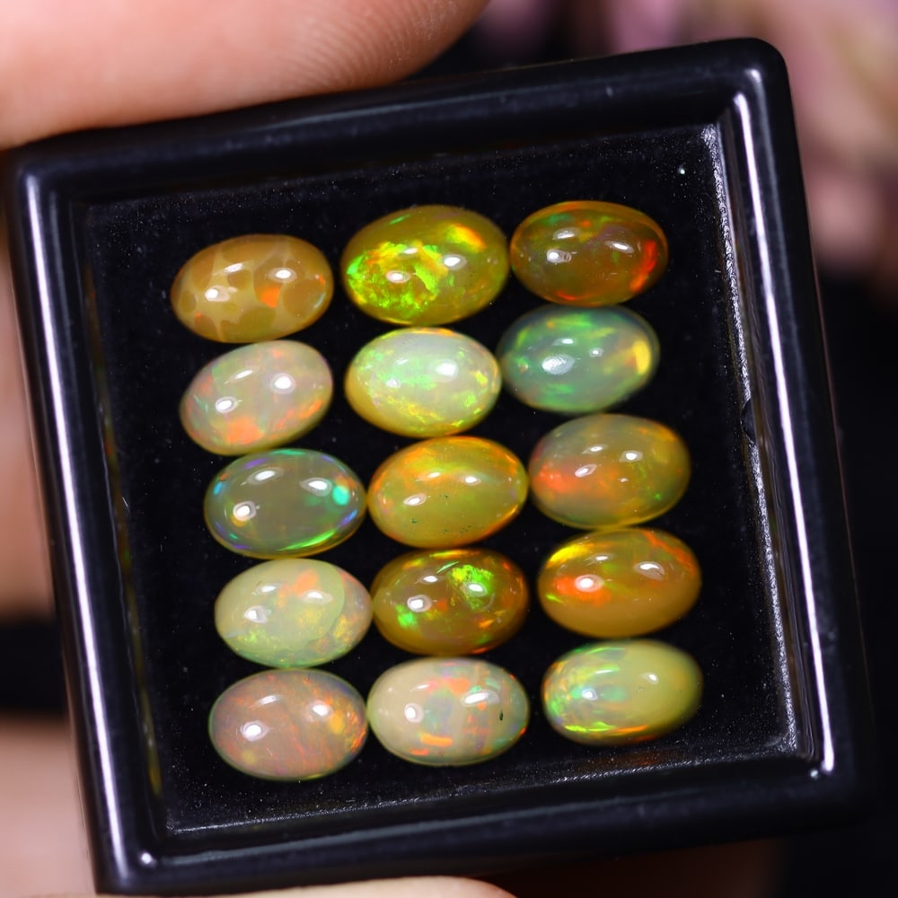5.76Ct Welo Opal Lot - Ethiopian Opal: Ksmith Jewels Global Welcome to our auction house, today auction brought to you by Ksmith Jewels Global based in Penang, Malaysia specialize in all kinds of opal and color gemstone both in manufacturi